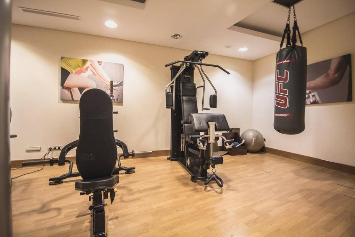 Samara Gym Jacuzzi Pools In * Marbella
